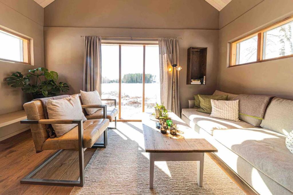 פיטרסארי Villa Nyman מראה חיצוני תמונה